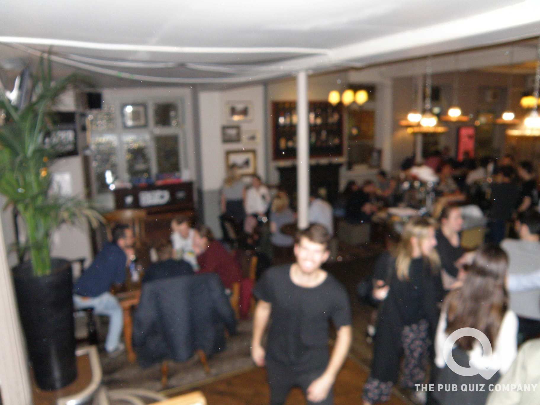 The Crown - Thursday 16th November 2017